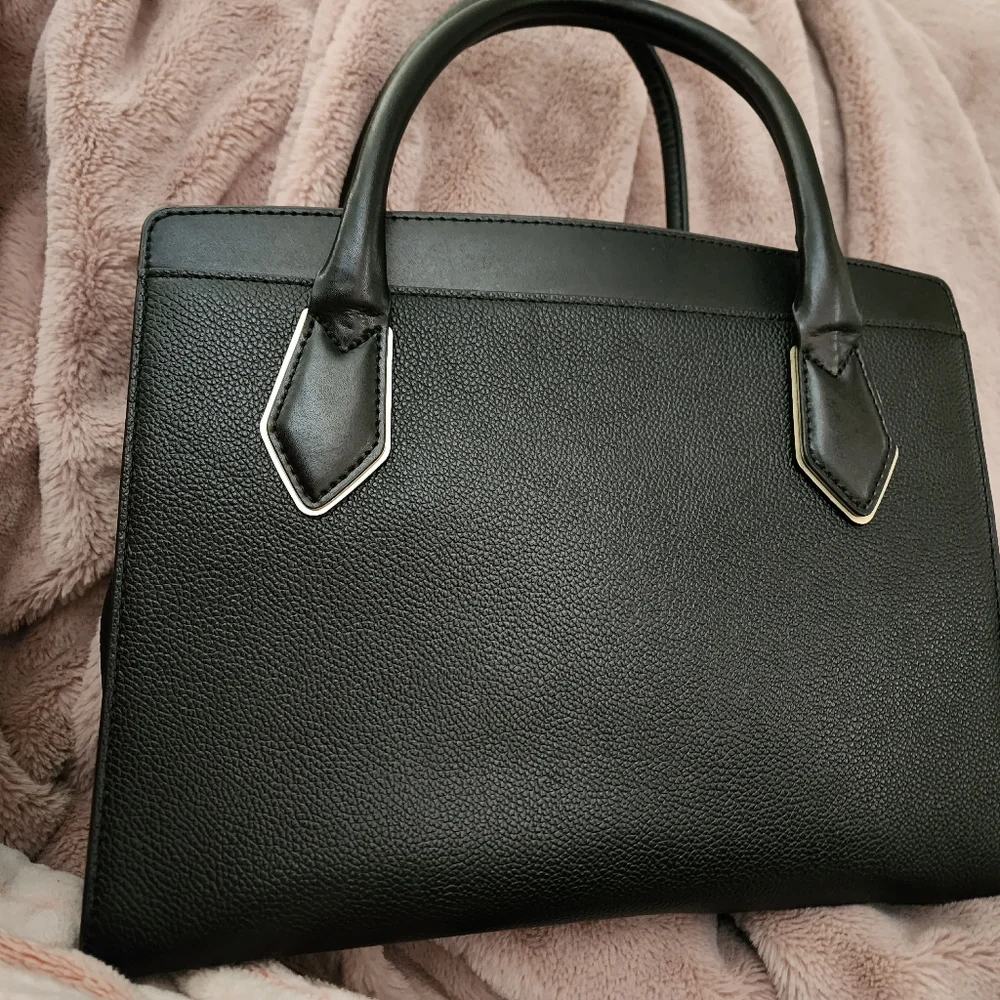 MK Purse - Picture 2 of 2